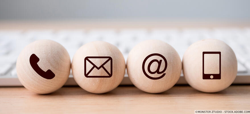 Restons en contact !
